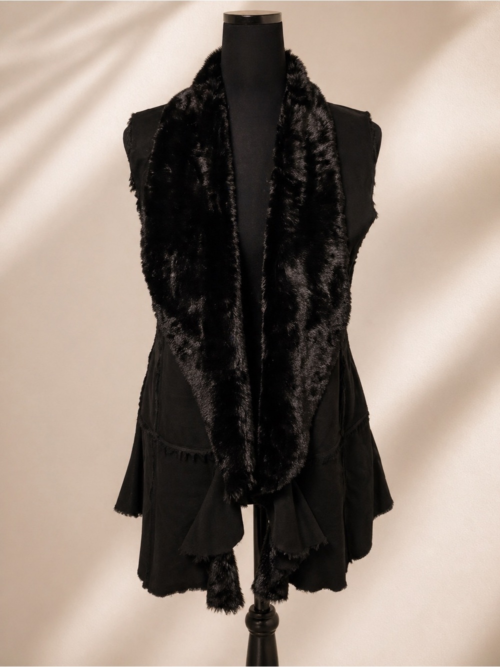 👉 Muche & Muchette Black Faux Fur lined Vest Open Front Layering Piece Chic OS